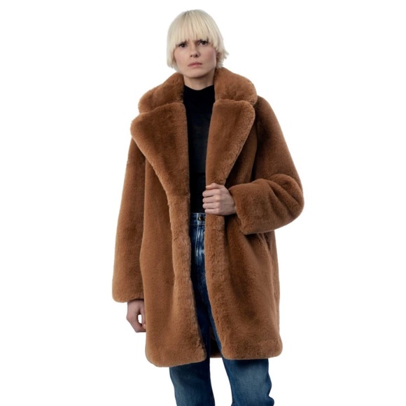 Apparis Jackets & Blazers - Apparis Stella Coat ❤️